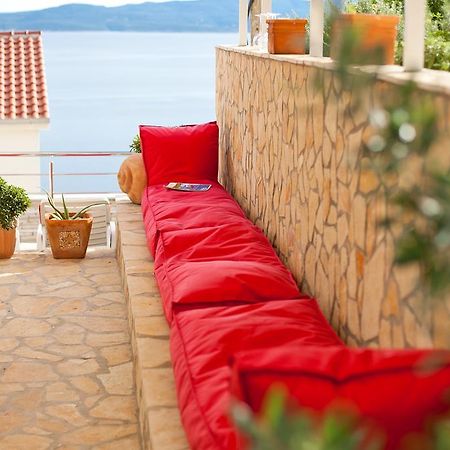 Apartments Mediterranea With Heated Pool Pisak Ngoại thất bức ảnh